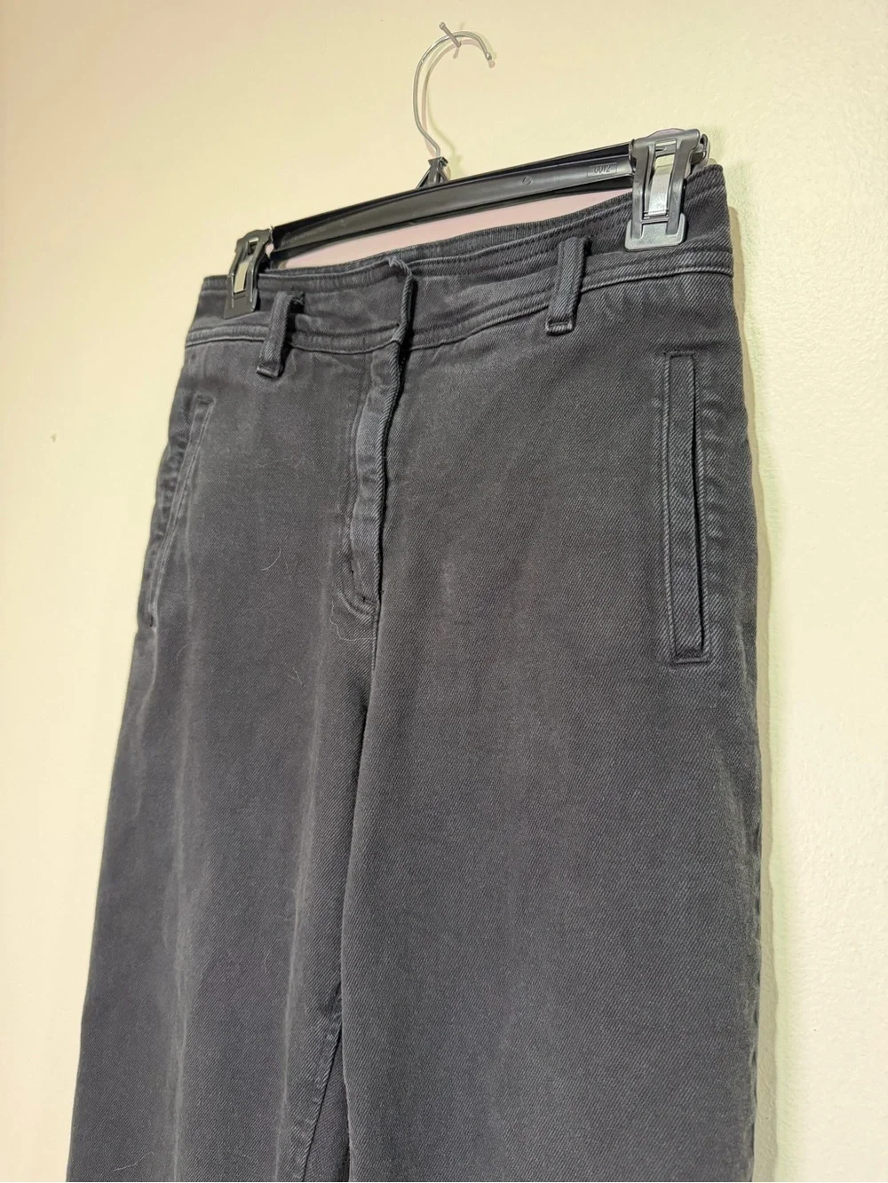Wilfred Free Aritzia Black Cropped Pants High Rise Tapered Ankle Size 4
